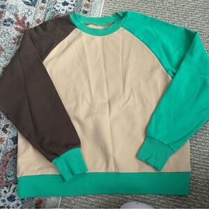 Women’s long sleeve slouchy sweatshirt medium green brown tan